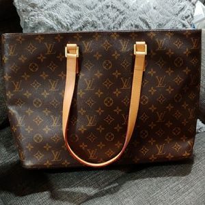 Louis Vuitton Vintage Luco Tote
